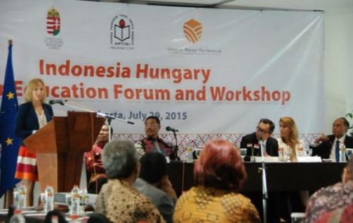siswa-hongaria-antusias-belajar-bahasa-indonesia | Berita Positive 
