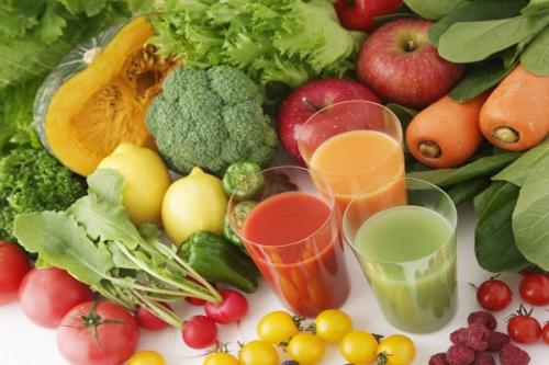 7-makanan-dan-minuman-sehat-berbahaya-bila-dikonsumsi-secara-berlebihan | Berita Positive 